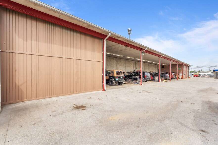 More Photos Of 105 NE 1st Rd, Homestead Industrial For Sale