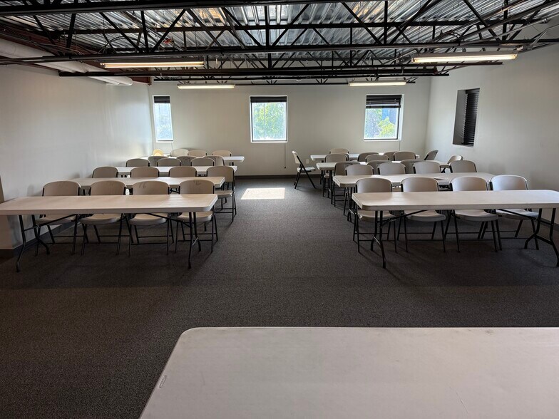 More Photos Of 12875 S Minuteman Dr, Draper Light Manufacturing For Lease