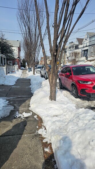 More Photos Of 79 Wessington Ave, Garfield Apartments For Sale