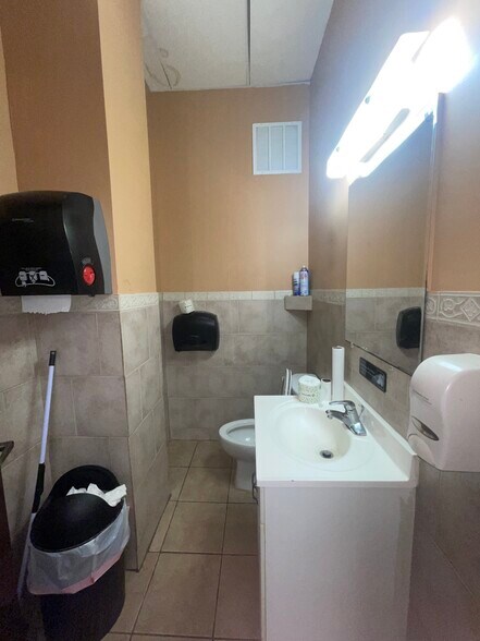 More Photos Of 105-107 Franklin St, Belleville Storefront Retail Residential For Sale