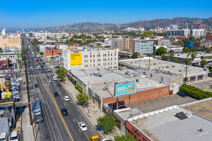 More Photos Of 6235 Santa Monica Blvd, Los Angeles Showroom For Lease