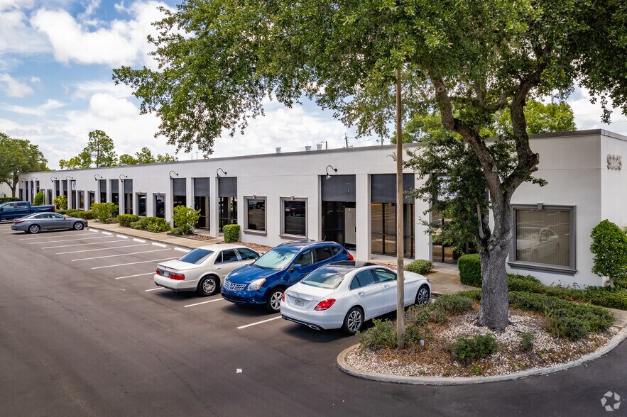 Primary Photo Of 9225 Ulmerton Rd, Largo Light Distribution For Lease