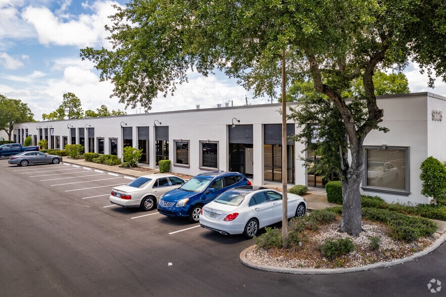 More Photos Of 9225 Ulmerton Rd, Largo Light Distribution For Lease