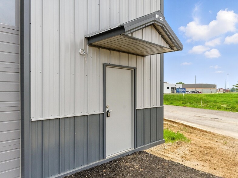 More Photos Of W4838 County Rd RR, Random Lake Manufacturing For Sale