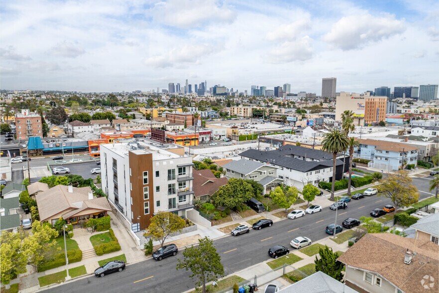 More Photos Of 222 N Manhattan Pl, Los Angeles Apartments For Sale