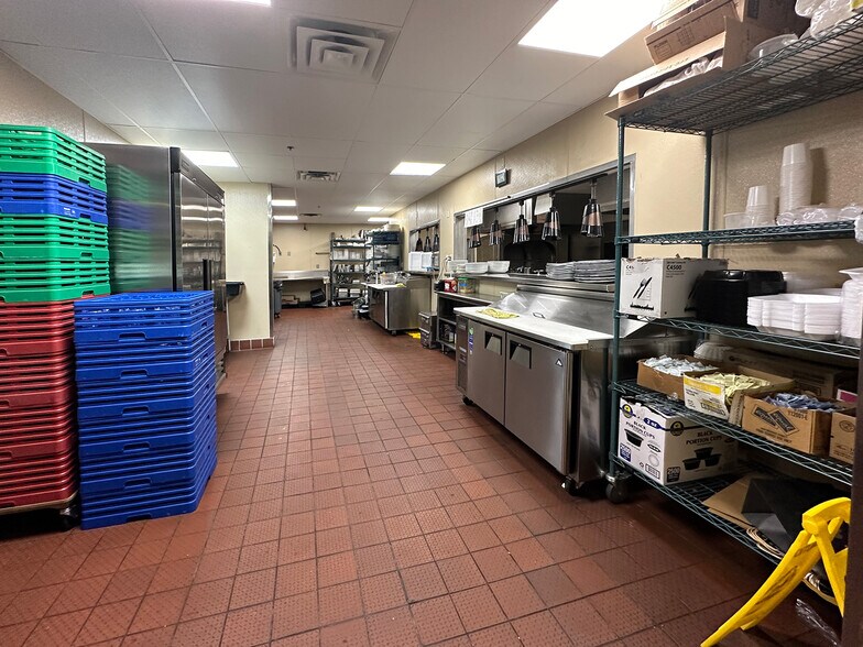 More Photos Of 2590 Freeway Blvd, Brooklyn Center Restaurant For Sale