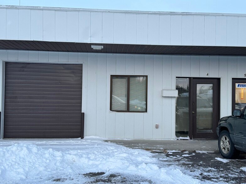 Primary Photo Of 401 N Willow St, Kenai Light Manufacturing For Lease