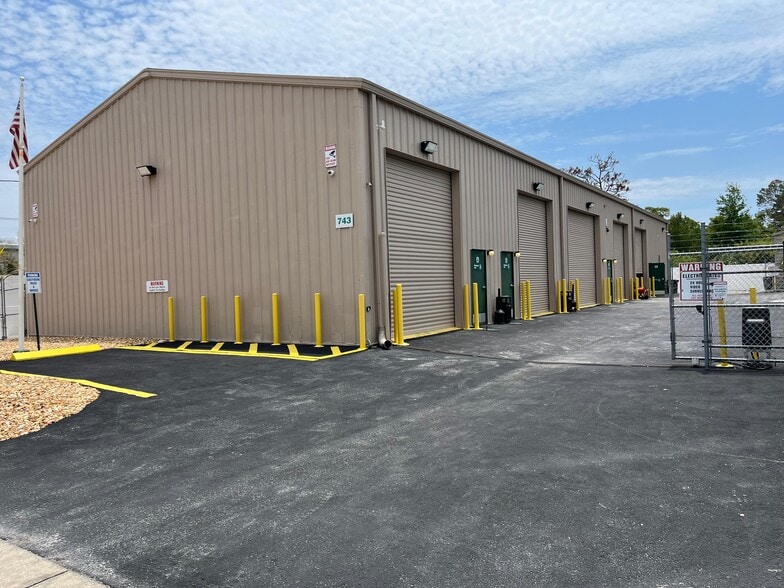 More Photos Of 743 Wesley Ave, Tarpon Springs Warehouse For Sale