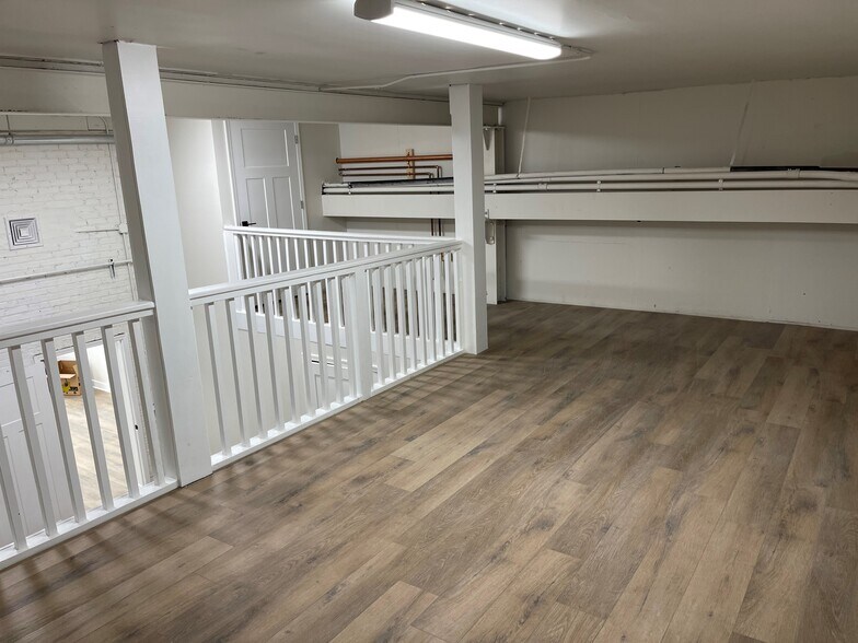 More Photos Of 5006-5016 N Pulaski Rd, Chicago General Retail For Lease