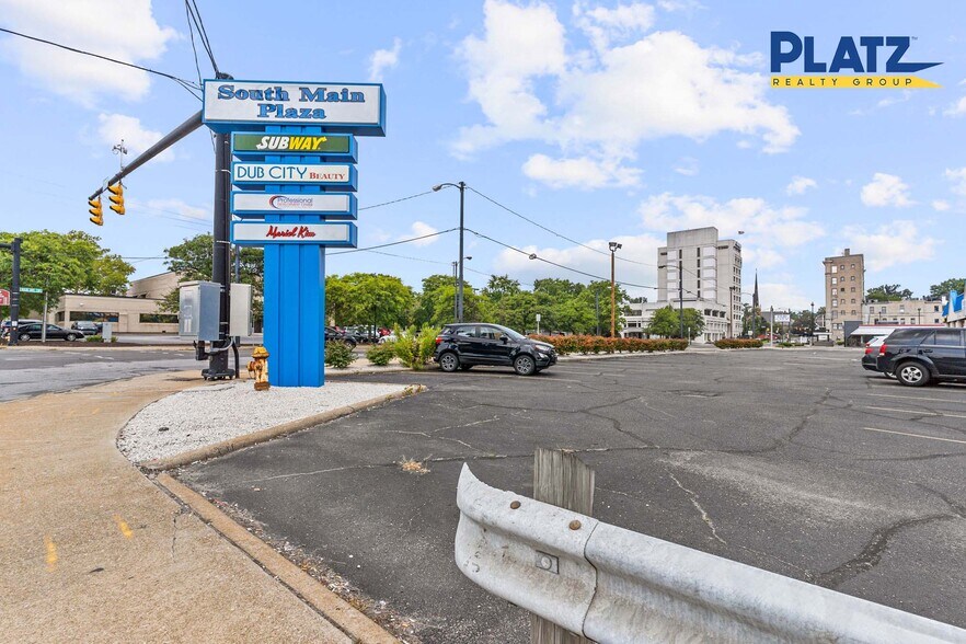 More Photos Of 231-239 Main Ave SW, Warren Storefront For Sale