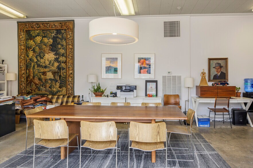 More Photos Of 78 Green St, Hudson Freestanding For Sale