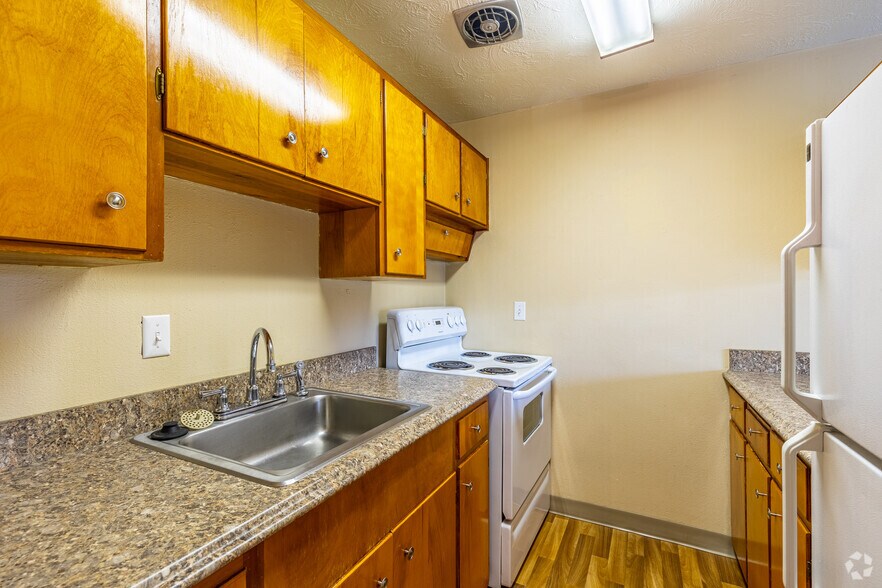 More Photos Of 11181-11211 NE Weidler St, Portland Apartments For Sale