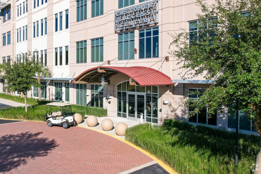 More Photos Of 215 Benefitfocus Way, Daniel Island Office For Lease