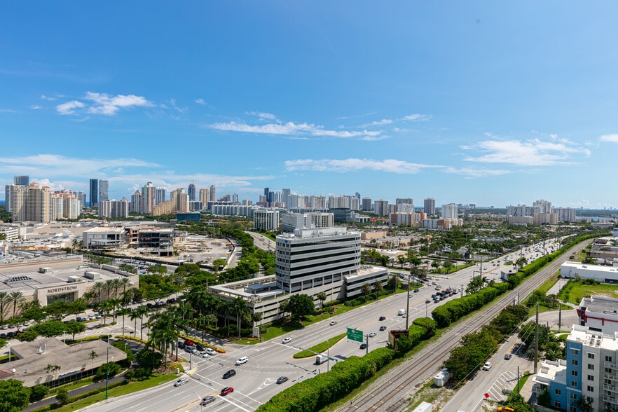 More Photos Of 19790 W Dixie Hwy, Aventura Office For Sale