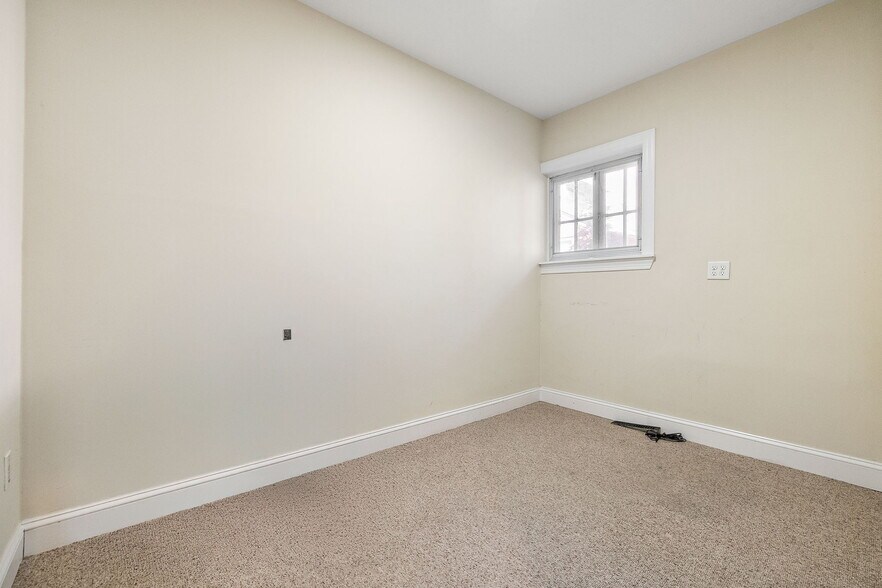 More Photos Of 1300 Delaware Ave, Wilmington Office For Lease