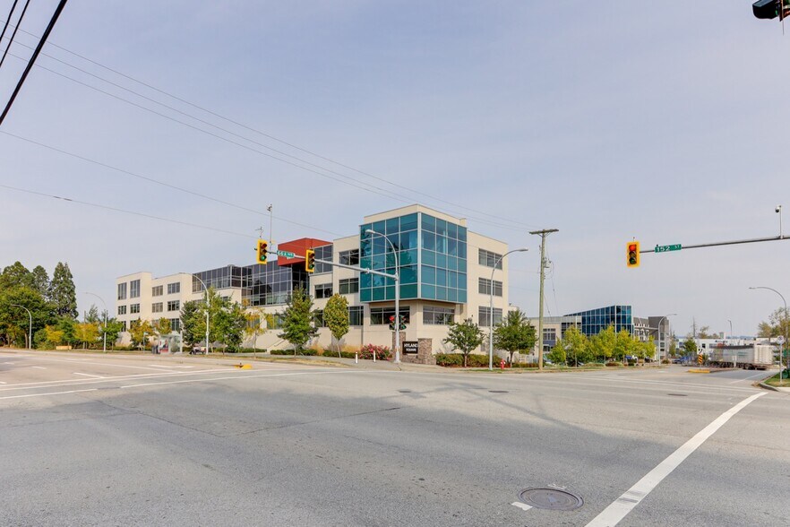 More Photos Of 6678 152 St, Surrey Office For Sale