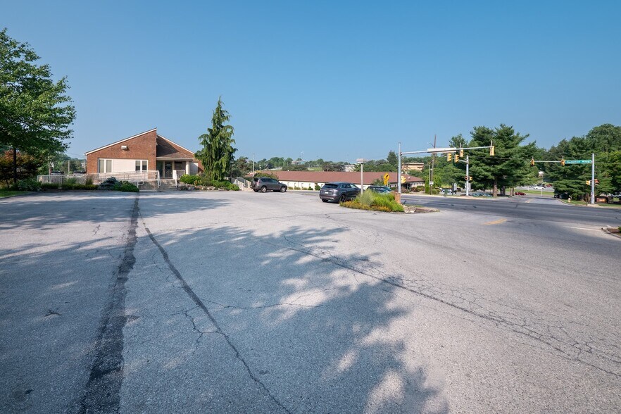 More Photos Of 2900 Hamilton Blvd, Allentown Medical For Sale