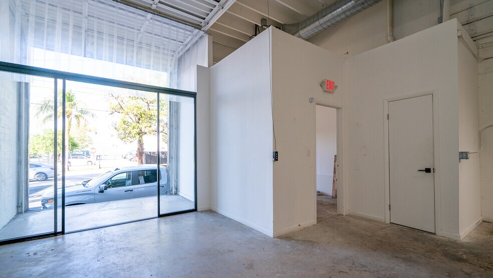More Photos Of 363-367 NE 61st St, Miami Loft Creative Space For Lease
