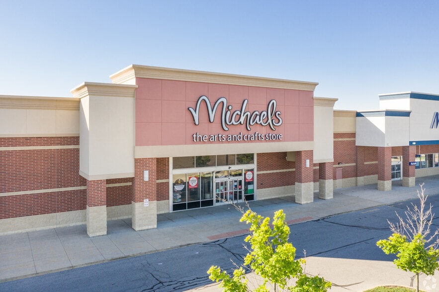 More Photos Of 10230-10260 Maysville Rd, Fort Wayne Unknown For Lease