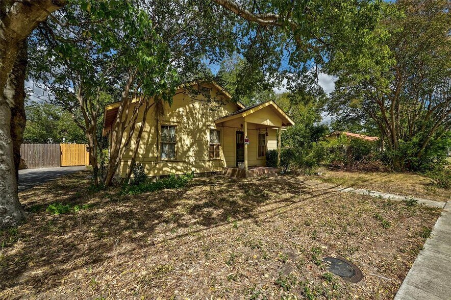 More Photos Of 4322 James Casey St, Austin Medical For Sale