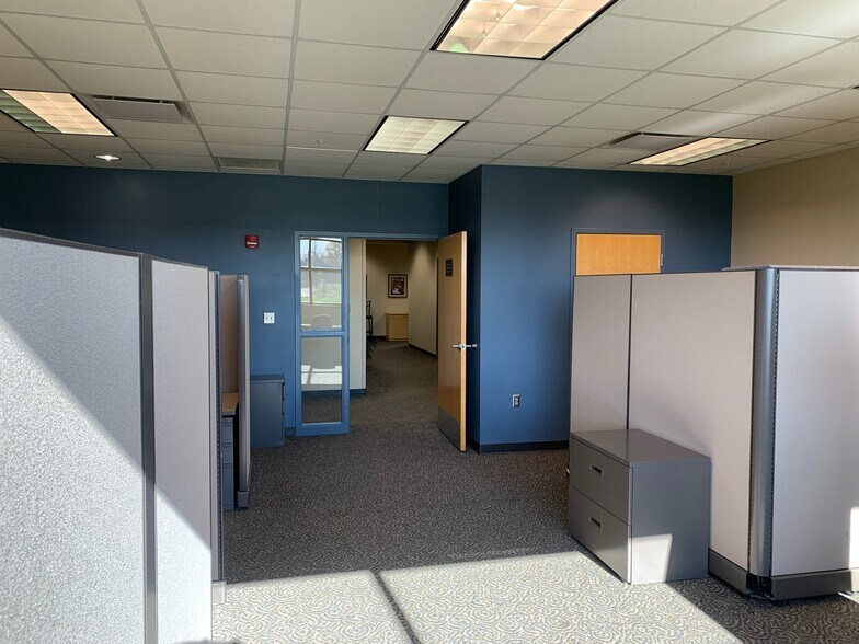 More Photos Of 3201 Stellhorn Rd, Fort Wayne Office For Lease