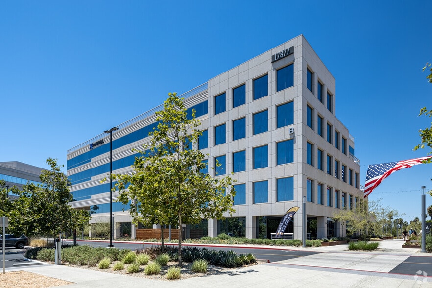 More Photos Of 17877 Von Karman Ave, Irvine Office For Lease