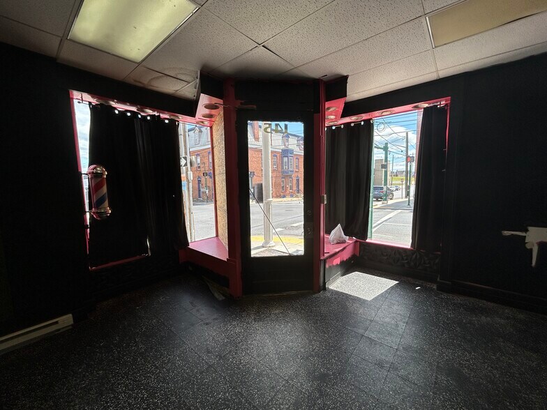 More Photos Of 143 E Antietam St, Hagerstown Office For Lease