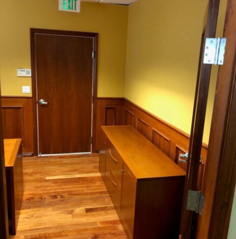 More Photos Of 511 Torrance Blvd, Redondo Beach Office For Lease
