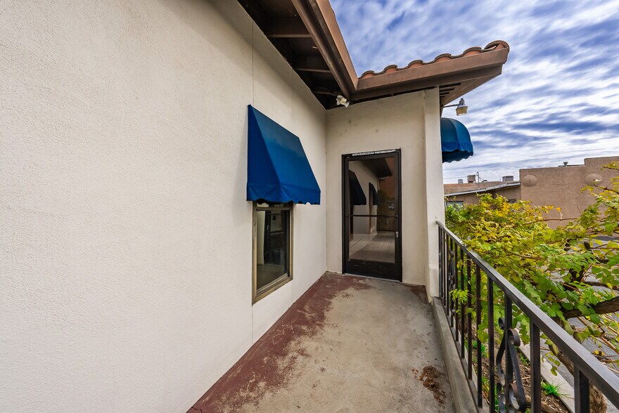 More Photos Of 927 O St, Firebaugh Healthcare For Sale