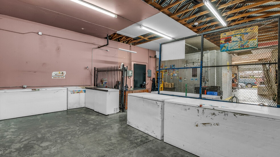 More Photos Of 909 53rd Ave, Oakland Warehouse For Sale