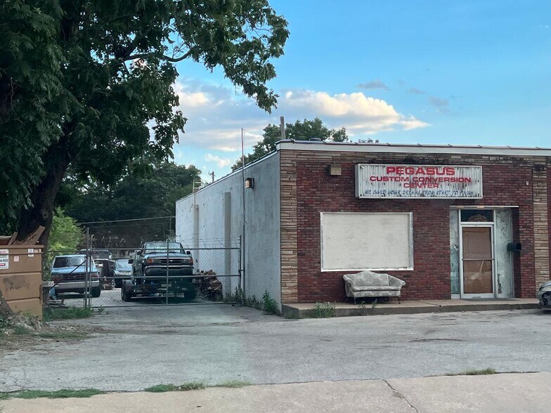 More Photos Of 4532 Charles Page Blvd, Tulsa General Retail For Lease