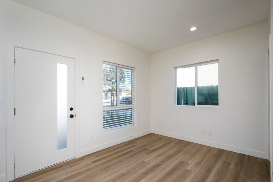 More Photos Of 5822 Gage Ave, Bell Gardens Apartments For Sale