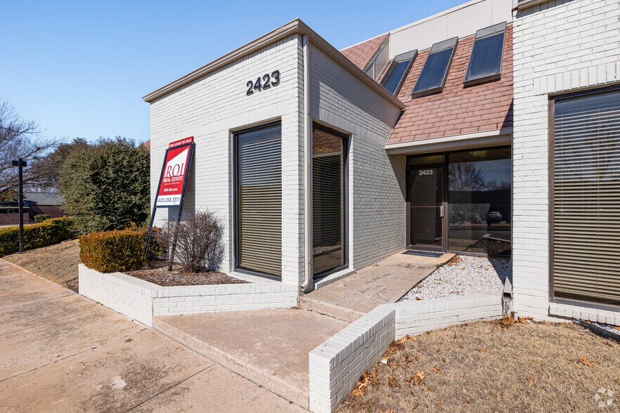 More Photos Of 2421 Wilcox Dr, Norman Office For Sale