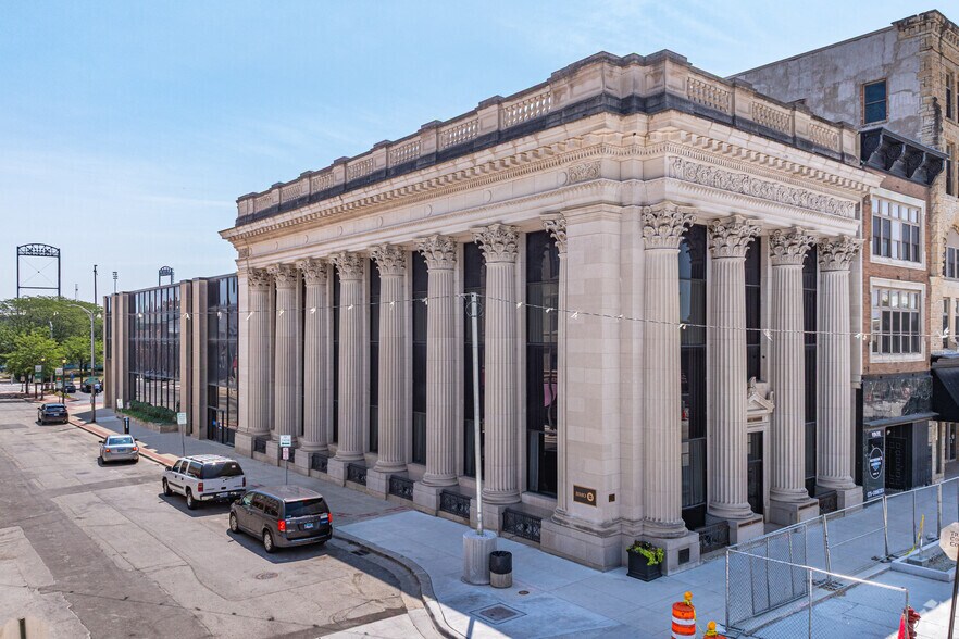 More Photos Of 78 N Chicago St, Joliet Office For Lease