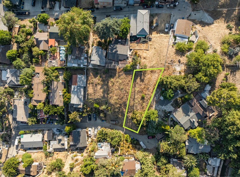More Photos Of 3039 Tatum st, Los Angeles Land For Sale