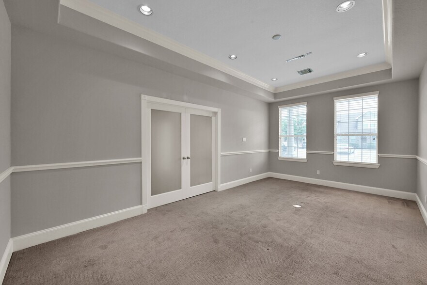 More Photos Of 25511 Budde Rd, The Woodlands Office For Lease