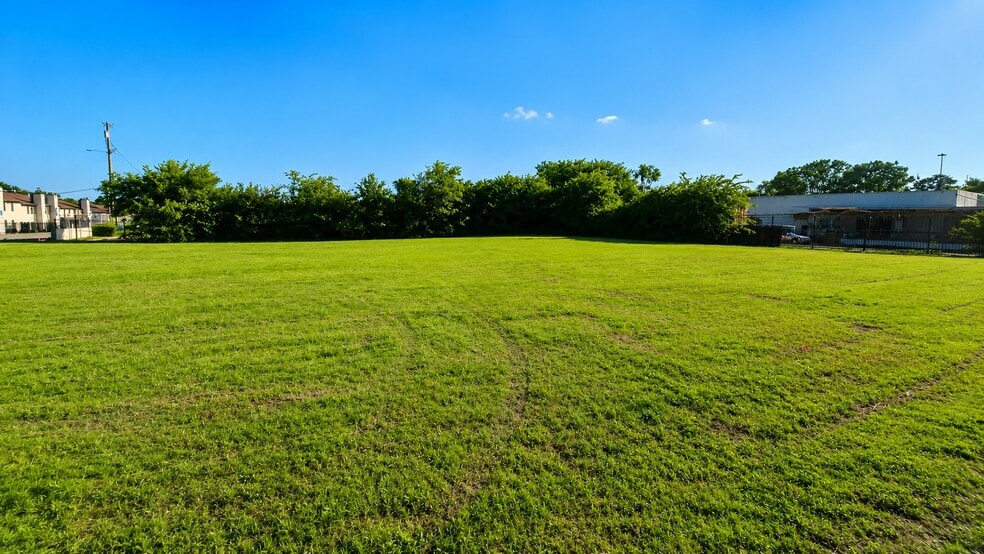 More Photos Of 3641 Tyler St, Dallas Land For Sale