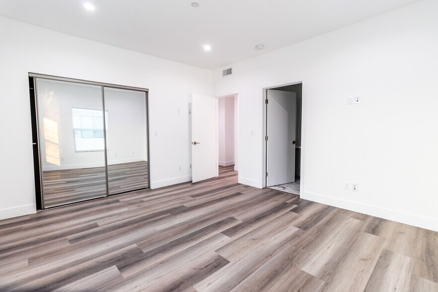 More Photos Of 2150-2154 S West View St, Los Angeles Apartments For Sale