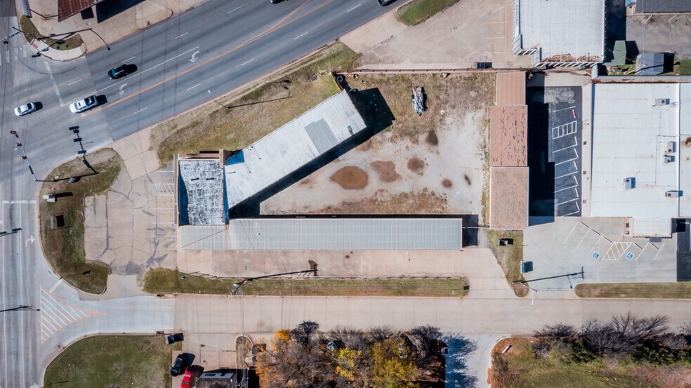 More Photos Of 800 N Main St, Stillwater Office For Sale