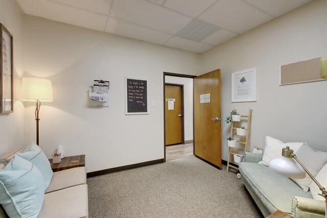 More Photos Of 10816 Crown Colony Dr, Austin Office For Lease