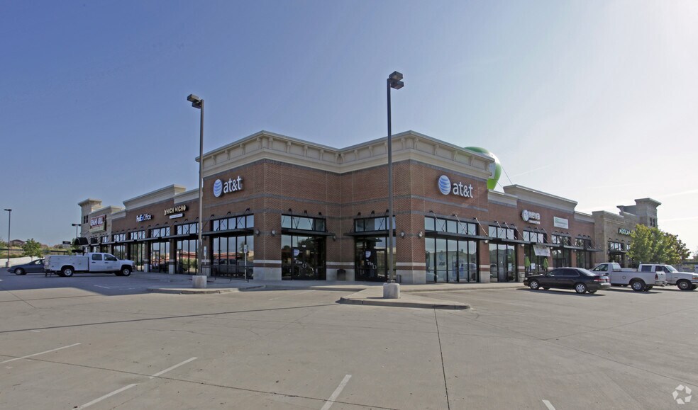 Primary Photo Of 6600 North Fwy, Fort Worth Freestanding For Lease