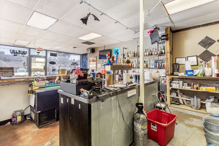 More Photos Of 516-522 Benham St, Bonne Terre Office For Lease