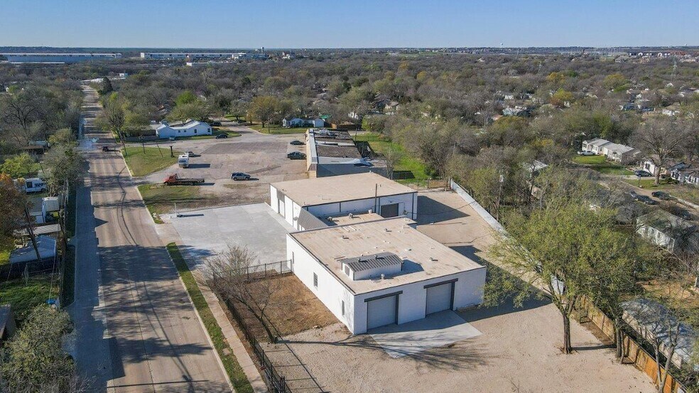 More Photos Of 4924 Old Benbrook Rd, Fort Worth Warehouse For Sale