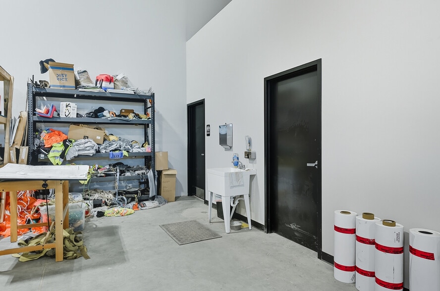 More Photos Of 14217 S 220th St, Gretna Distribution For Lease