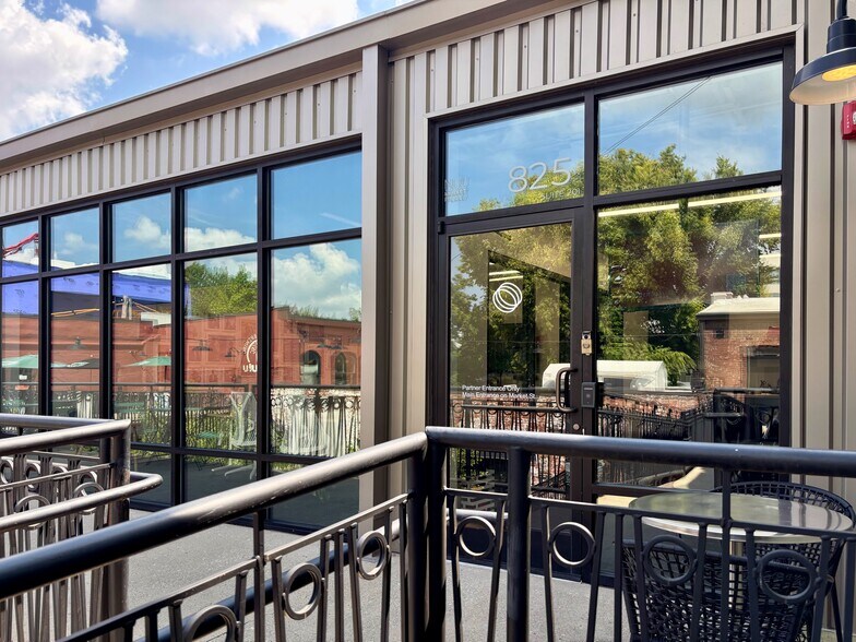 More Photos Of 825 E Market St, Louisville Office For Lease