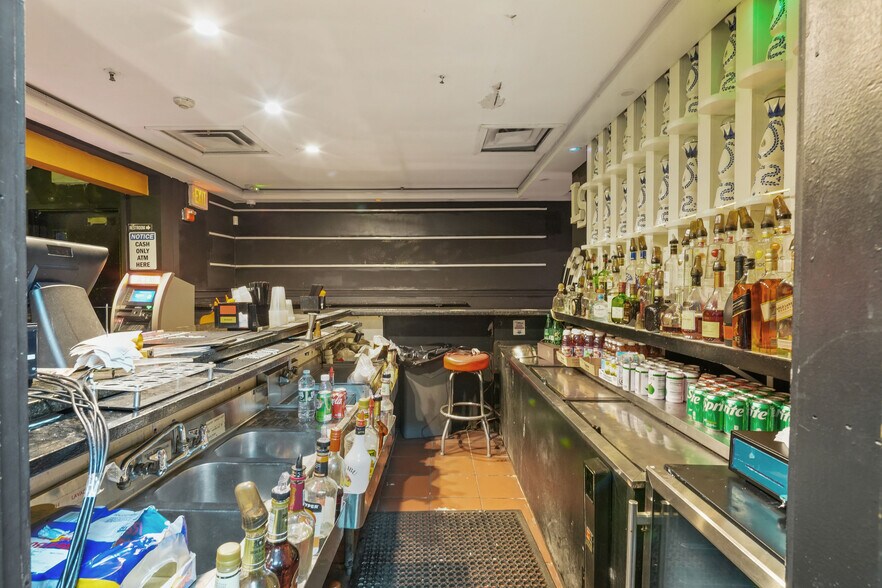 More Photos Of 727 Cranston St, Providence Bar For Sale
