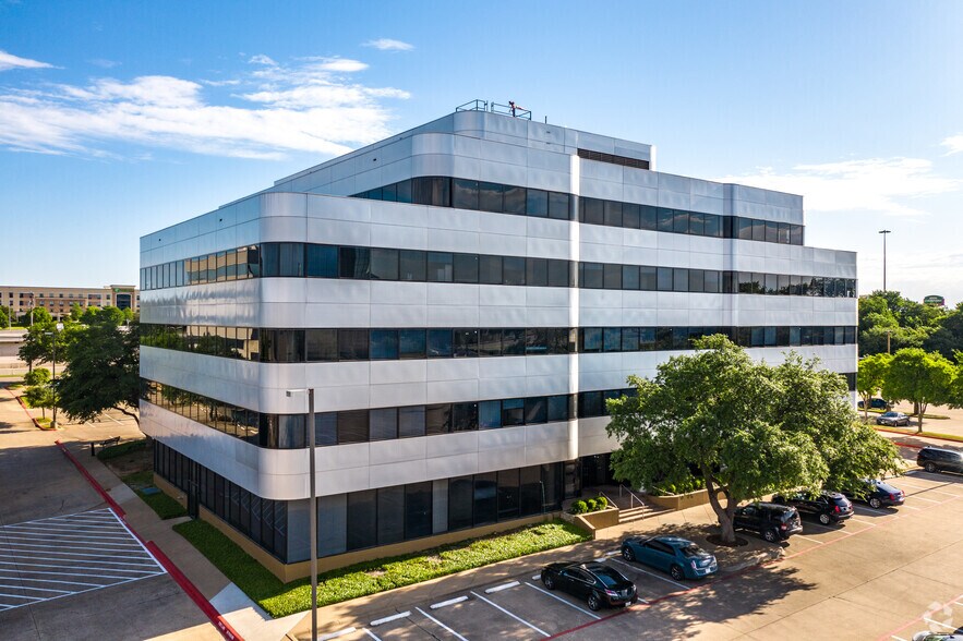 More Photos Of 1200 E Copeland Rd, Arlington Office For Lease