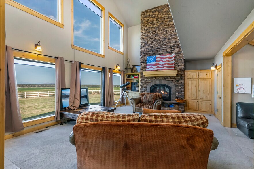 More Photos Of 11705 SW Shumway Rd, Powell Butte Specialty For Sale