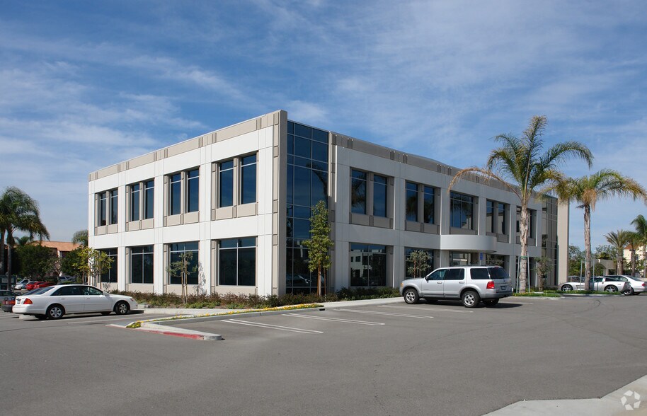 More Photos Of 20322 SW Acacia St, Newport Beach Office For Lease