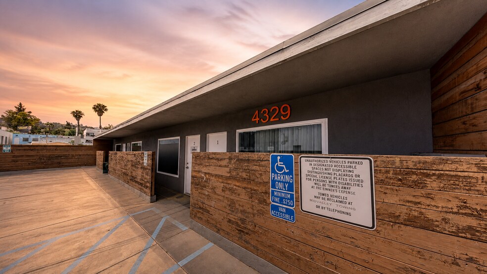 More Photos Of 4325-4327 Woodman Ave, Sherman Oaks Storefront Retail Office For Sale